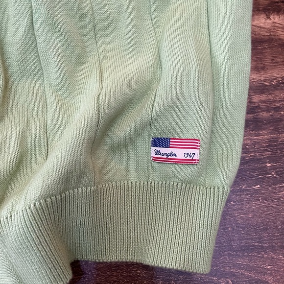Wrangler sweater vest, button up - Picture 2 of 5